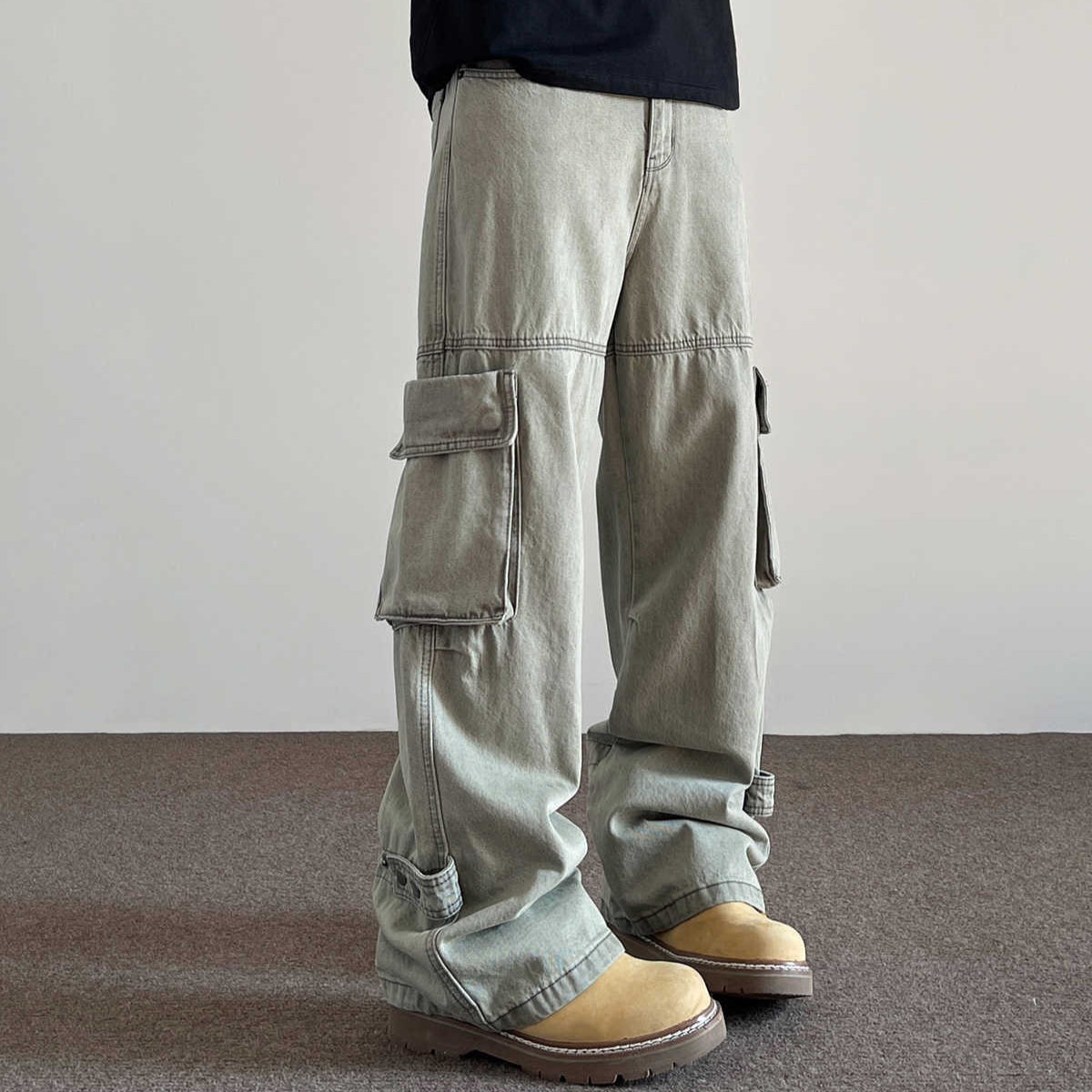 Large Pocket Denim Jeans